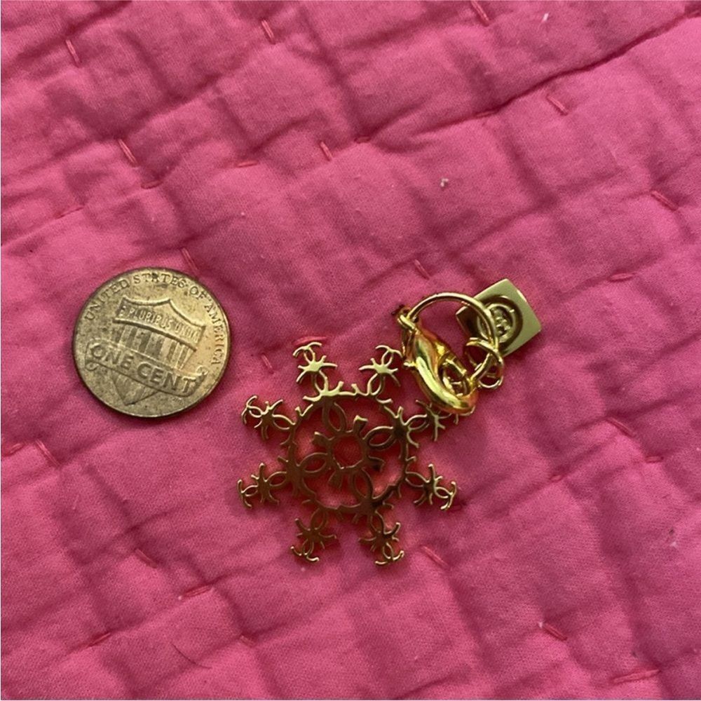 Chanel Gold Snowflake Charm, AUTHENTIC - Picture 4 of 4